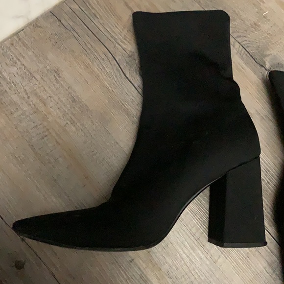 Sock boots … Neon Heart brand size 7 … black boots - Picture 3 of 6